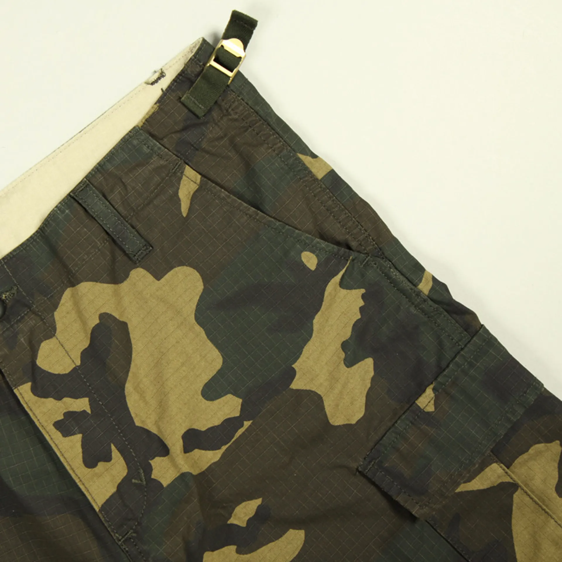 Carhartt WIP Aviation Short Camo Laurel Rinsed