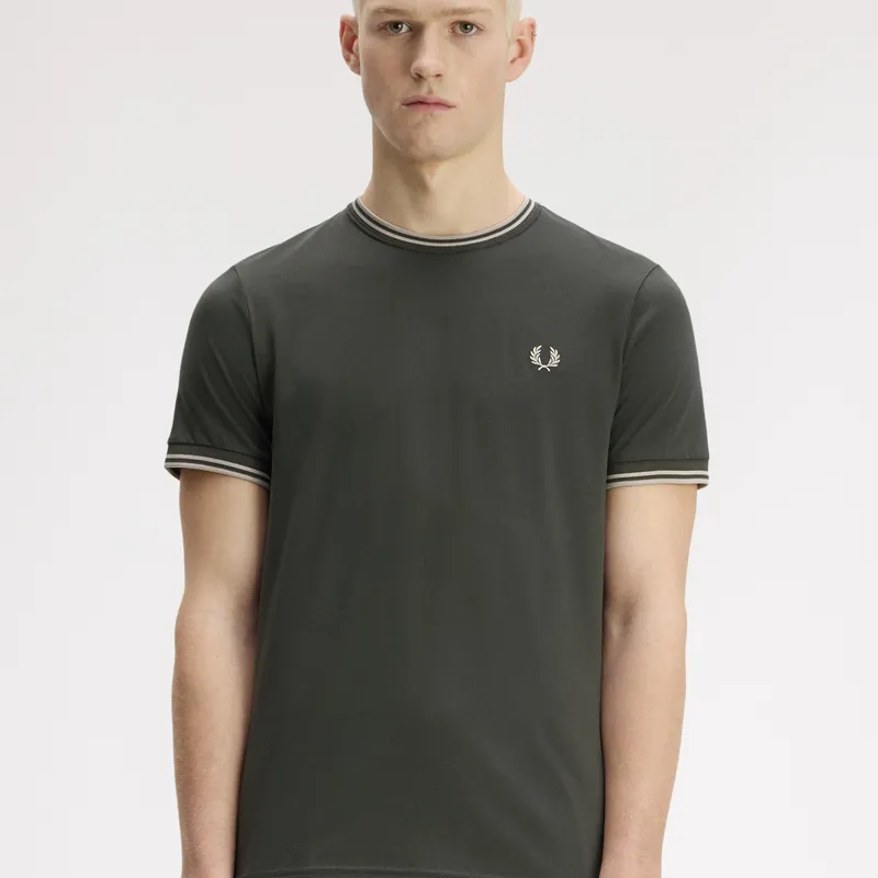 Fred Perry Twin Tipped T-Shirt M1588V - Field Green/Oatmeal-5