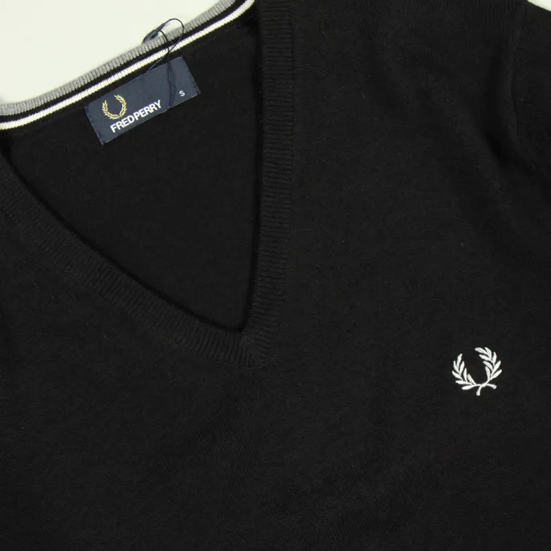 Fred Perry Classic Tipped V Neck Jumper - Black-1