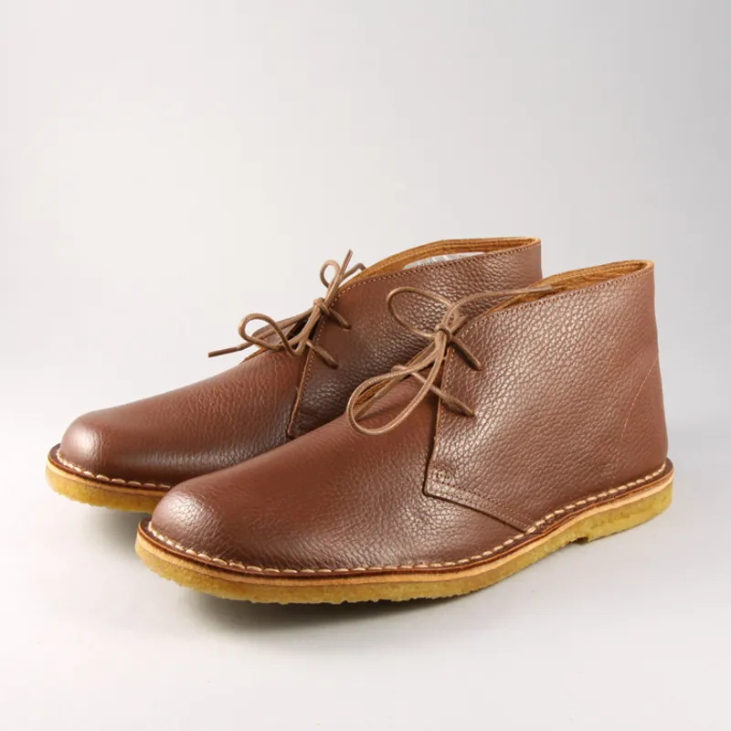 pretty green desert boots tan